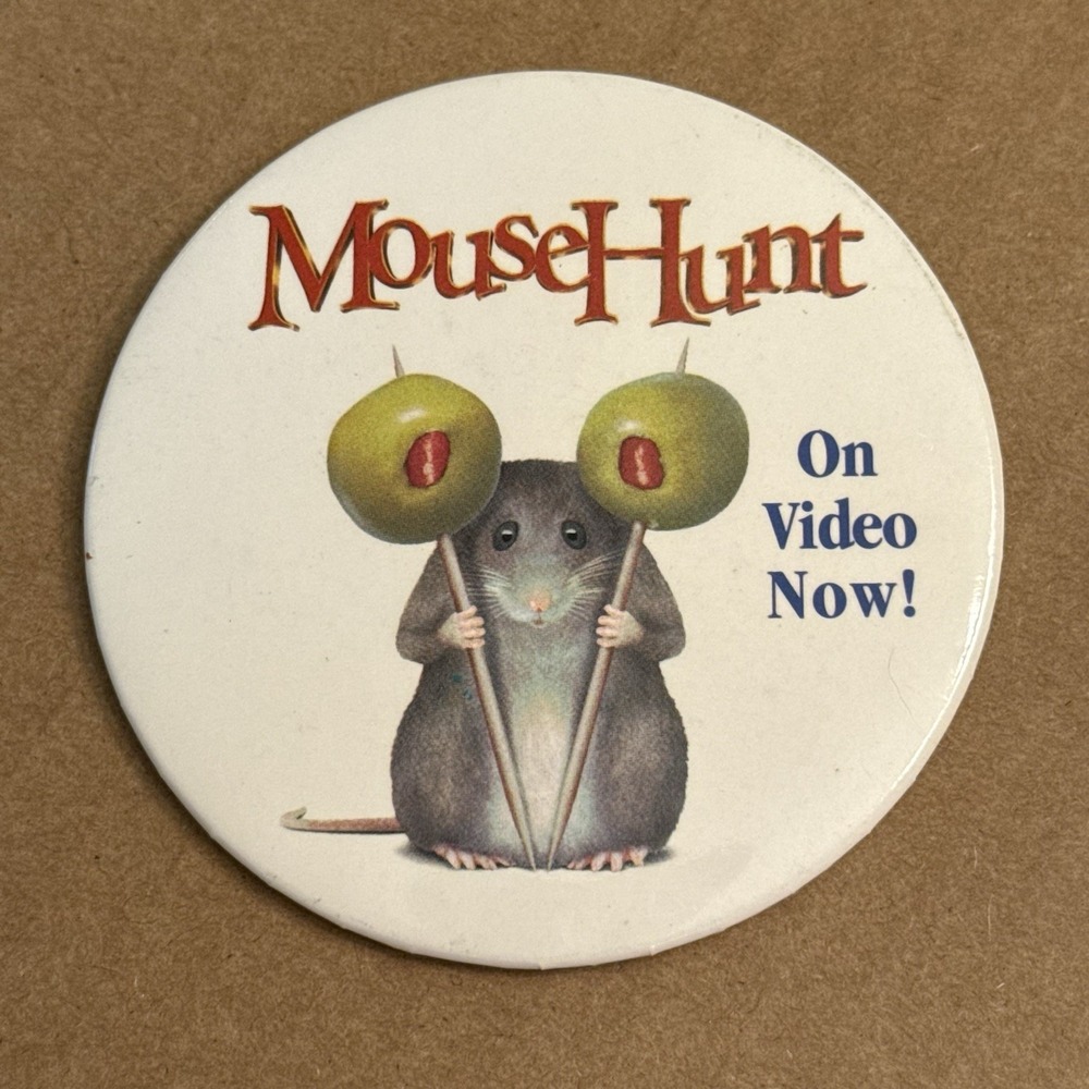 Mouse Hunt Movie Memorabilia Olives Vintage Pinback Button Pin Round Circle 1998